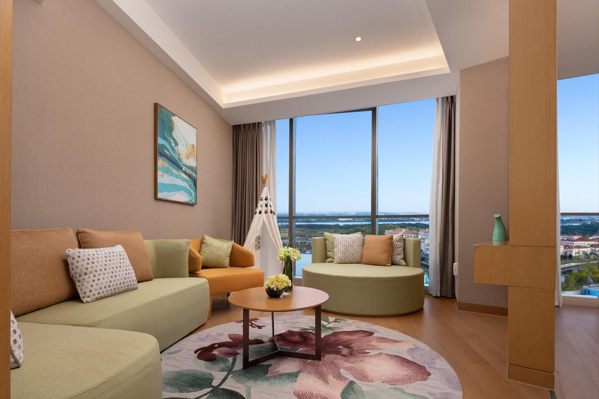 Holiday Inn Changsha Dawangshan By Ihg Exterior photo